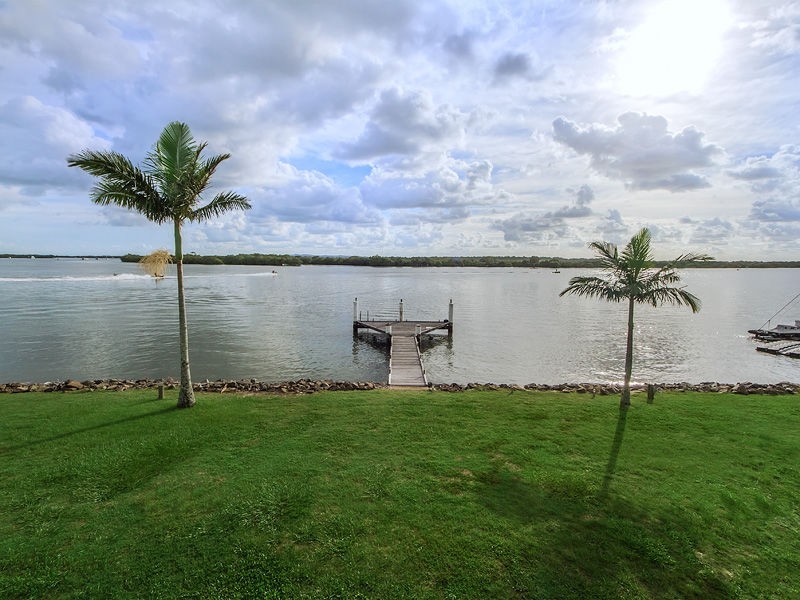 10 ESPLANADE, Jacobs Well QLD 4208