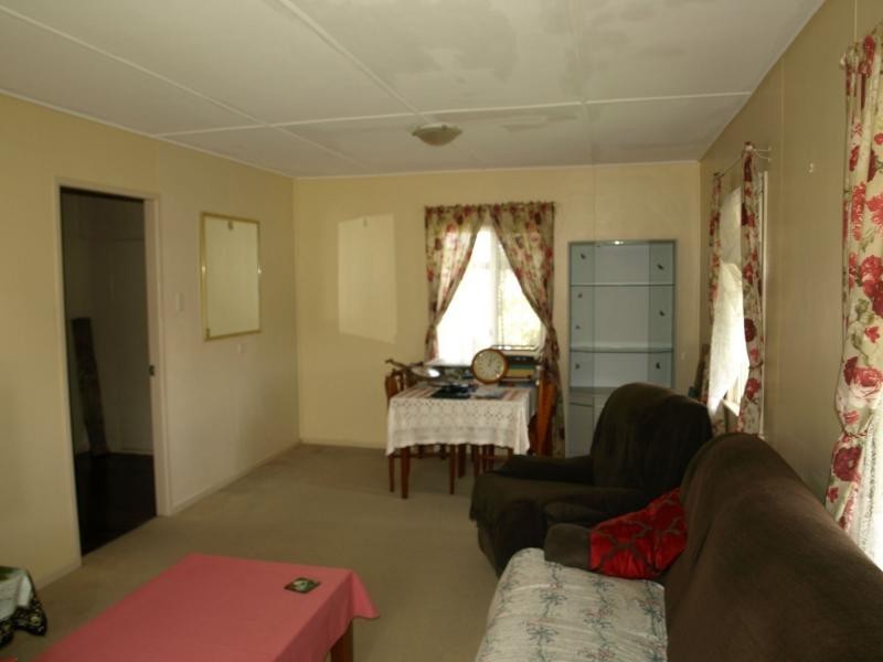 31 Pelican Parade, Jacobs Well QLD 4208