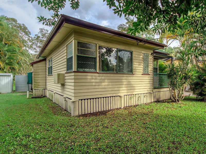 10 CORMORANT Crescent, Jacobs Well QLD 4208