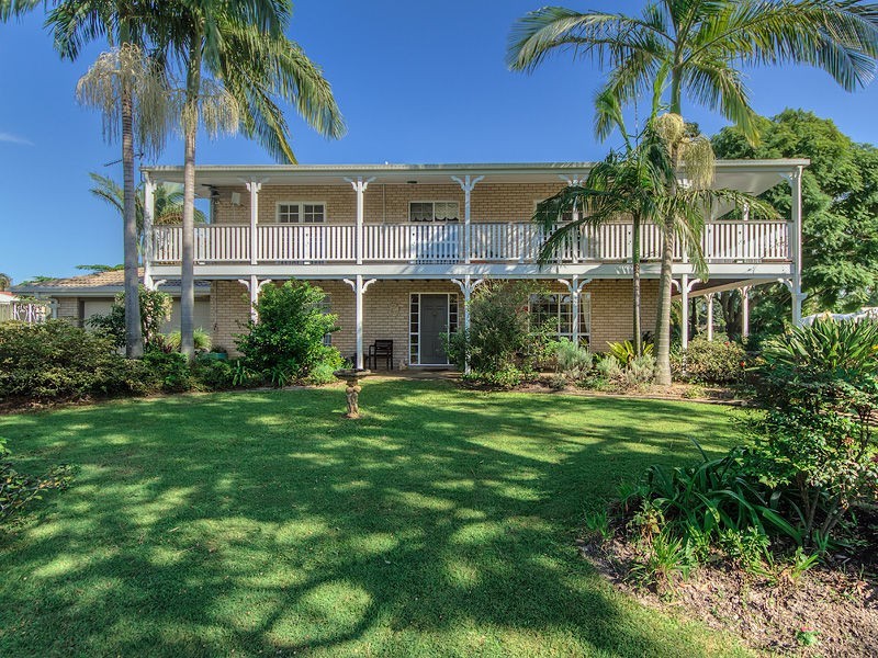 6 SEAVIEW Avenue, Jacobs Well QLD 4208