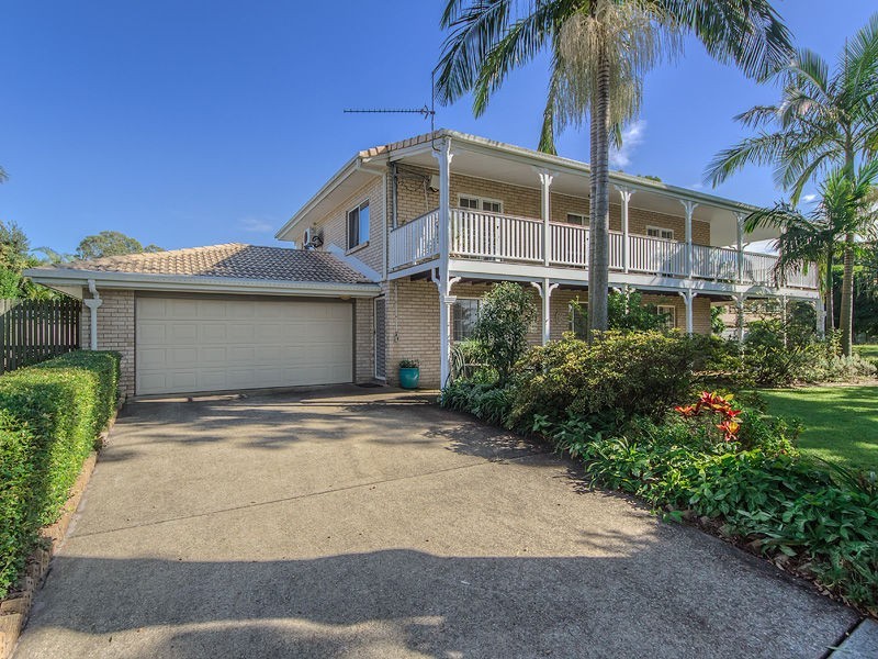 6 SEAVIEW Avenue, Jacobs Well QLD 4208