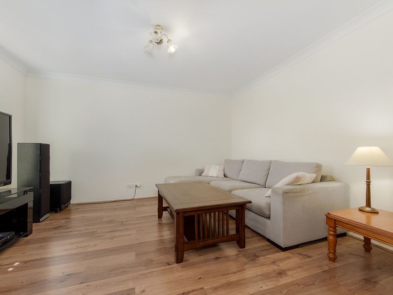 25 PELICAN Parade, Jacobs Well QLD 4208