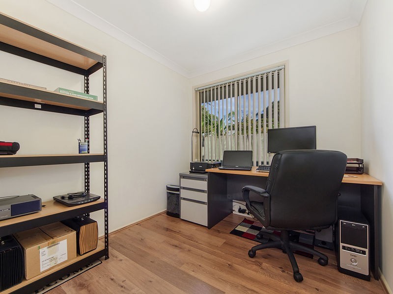 25 PELICAN Parade, Jacobs Well QLD 4208