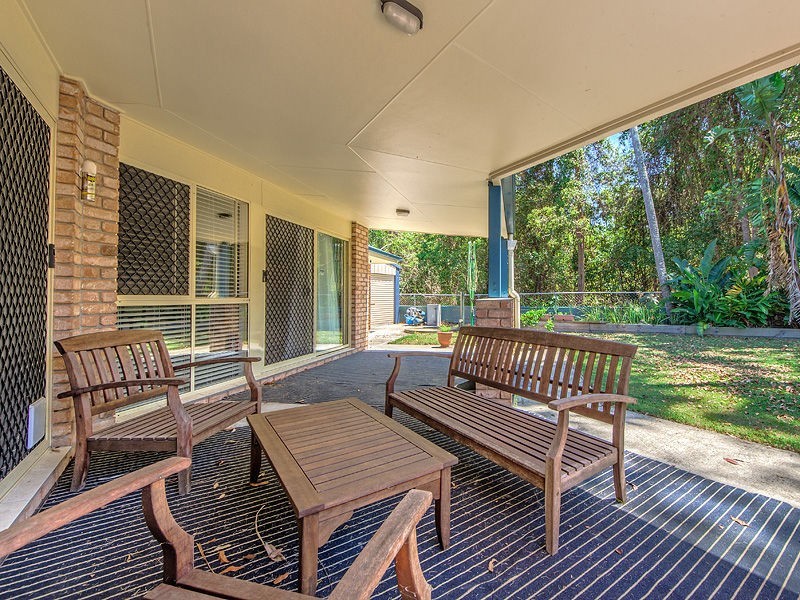 8 Greenfinch Court, Jacobs Well QLD 4208
