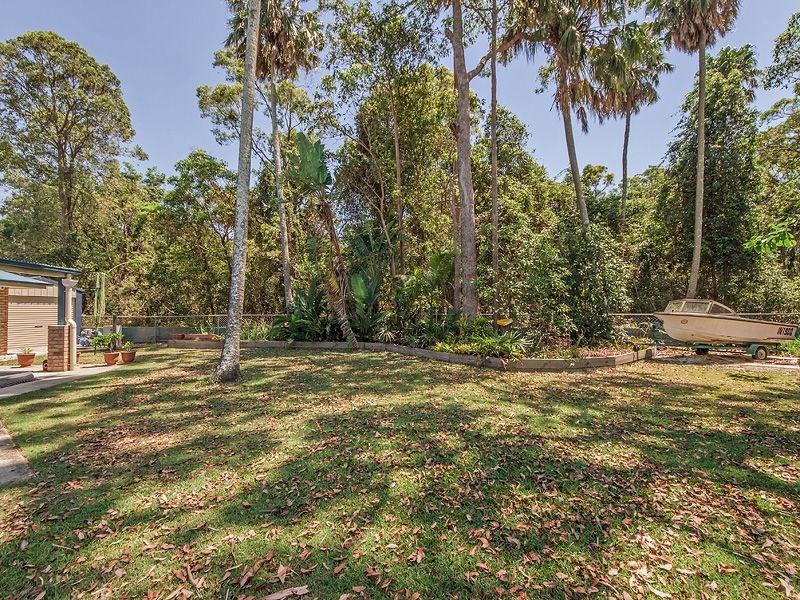 8 Greenfinch Court, Jacobs Well QLD 4208