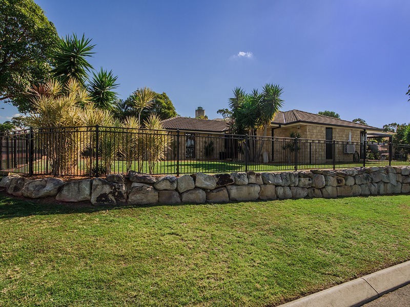 74 OVERLAND Drive, Edens Landing QLD 4207