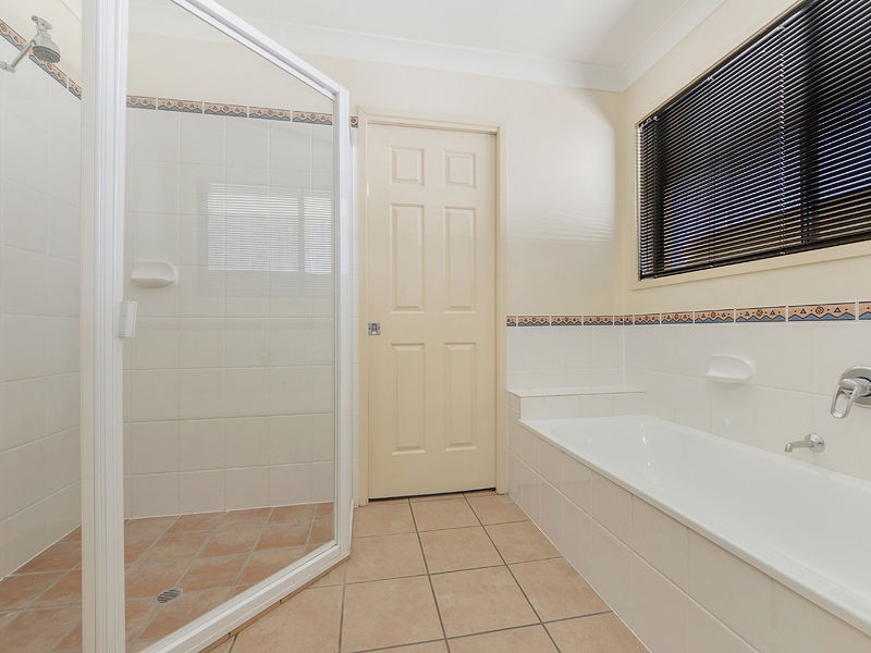 74 OVERLAND Drive, Edens Landing QLD 4207