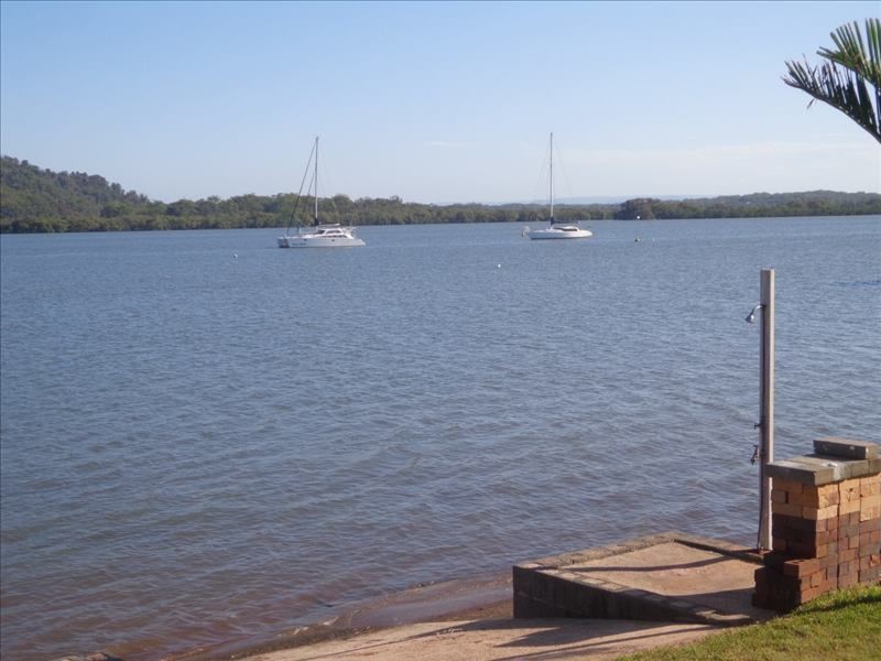 8 Browning Street, Russell Island QLD 4184