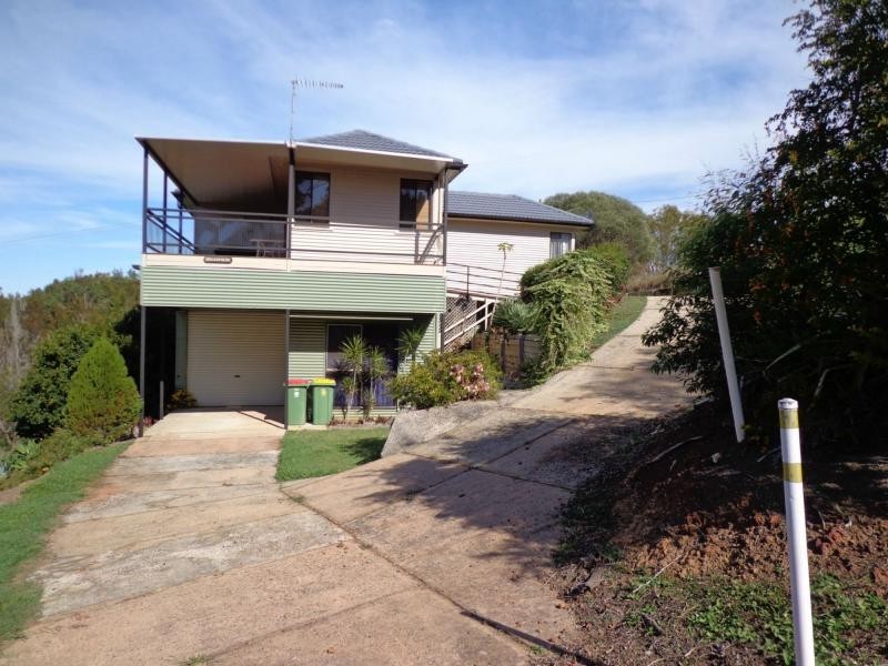 89 Shore Street Street, Russell Island QLD 4184