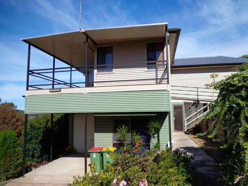 89 Shore Street Street, Russell Island QLD 4184
