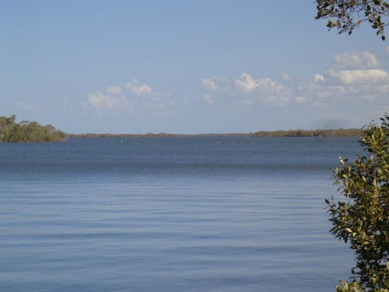 141 High Street, Russell Island QLD 4184