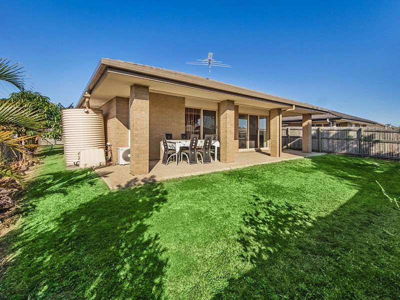 18 Collingrove Circuit, Pimpama QLD 4209