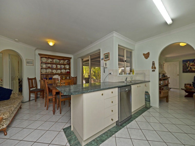12 Banka Avenue, Jacobs Well QLD 4208