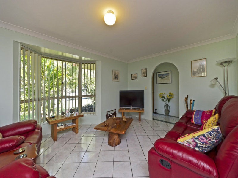12 Banka Avenue, Jacobs Well QLD 4208