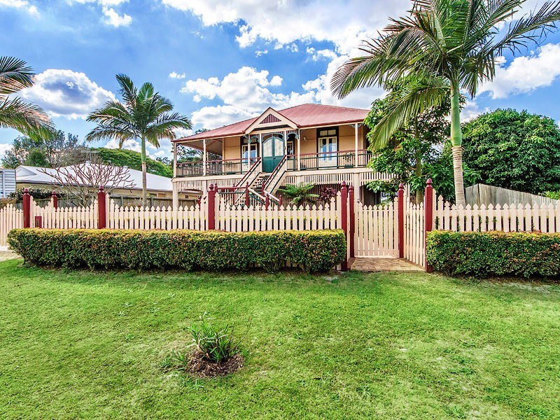 3 Marine Court, Jacobs Well QLD 4208