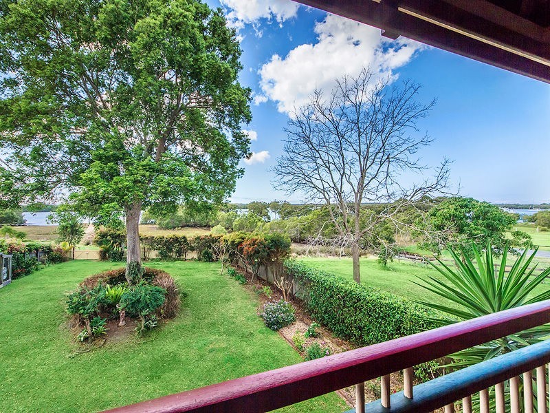 3 Marine Court, Jacobs Well QLD 4208
