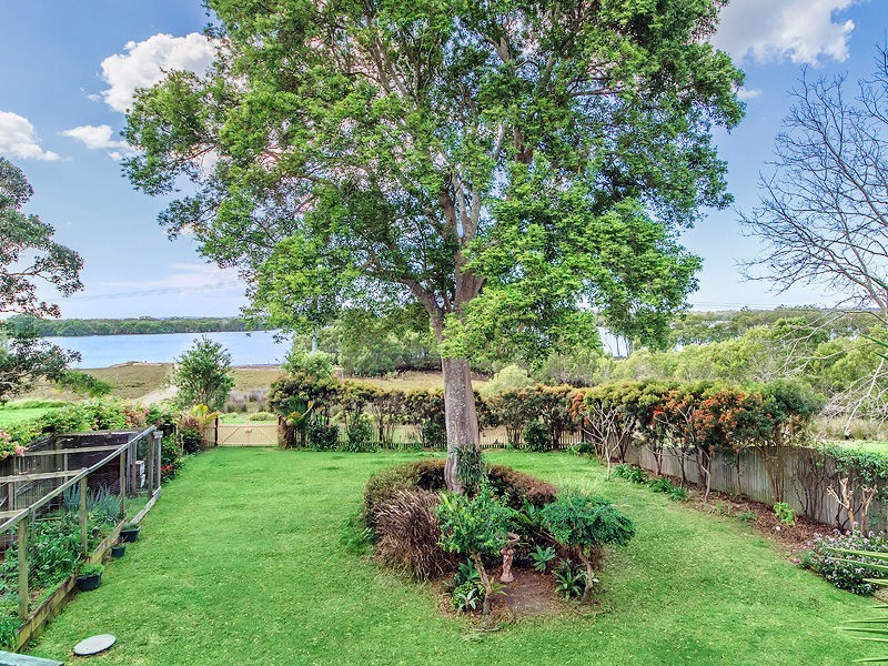 3 Marine Court, Jacobs Well QLD 4208