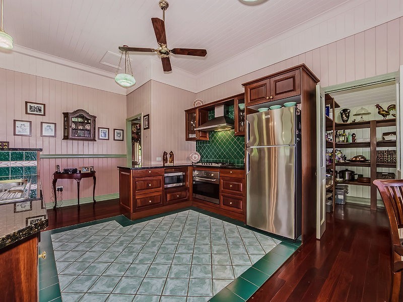 3 Marine Court, Jacobs Well QLD 4208