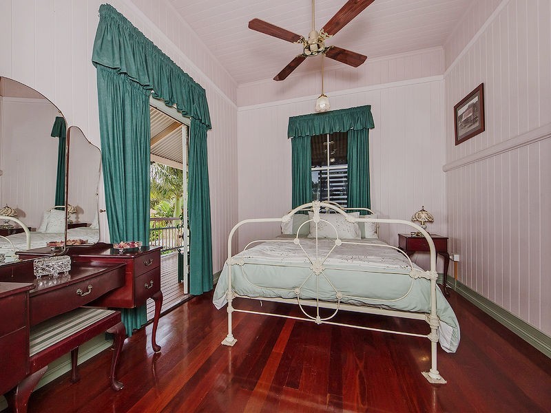 3 Marine Court, Jacobs Well QLD 4208