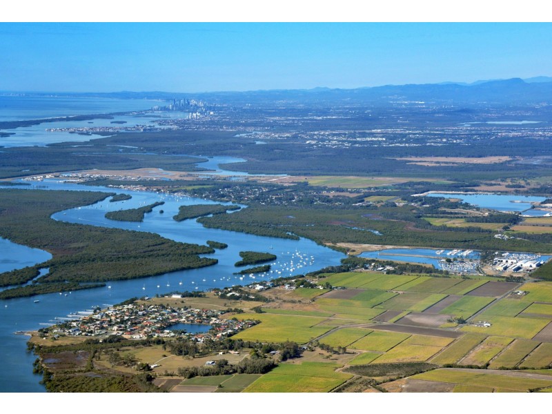 16 Cabbage Tree Point Road, Steiglitz QLD 4207