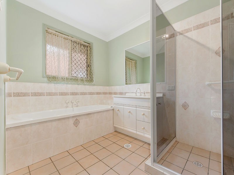 7 Sails Court, JACOBS WELL, Jacobs Well QLD 4208