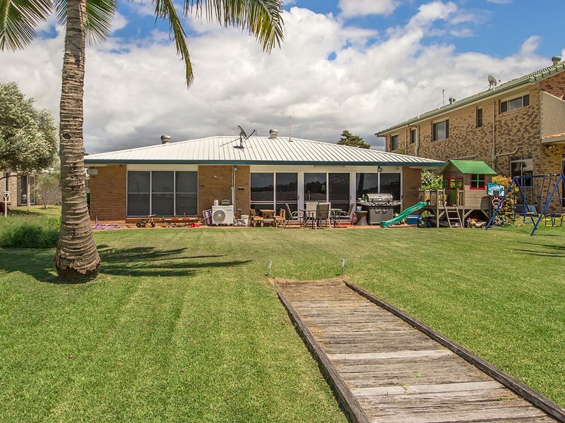 50 WARANA Avenue, Steiglitz QLD 4207