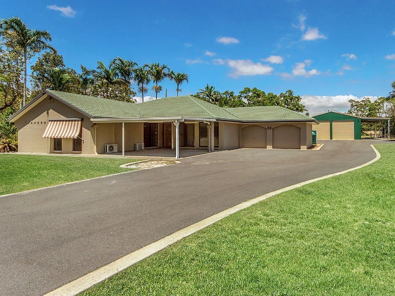 24 Pelican Parade, JACOBS WELL, Jacobs Well QLD 4208