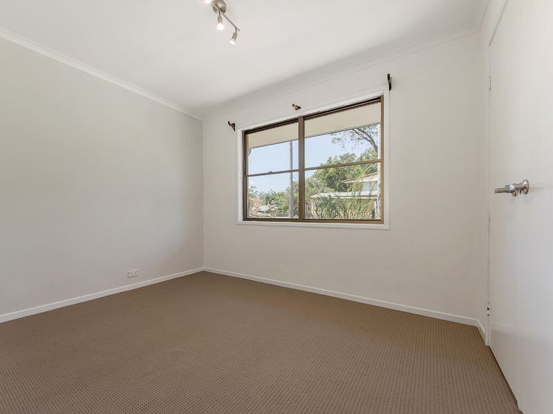 24 Pelican Parade, JACOBS WELL, Jacobs Well QLD 4208
