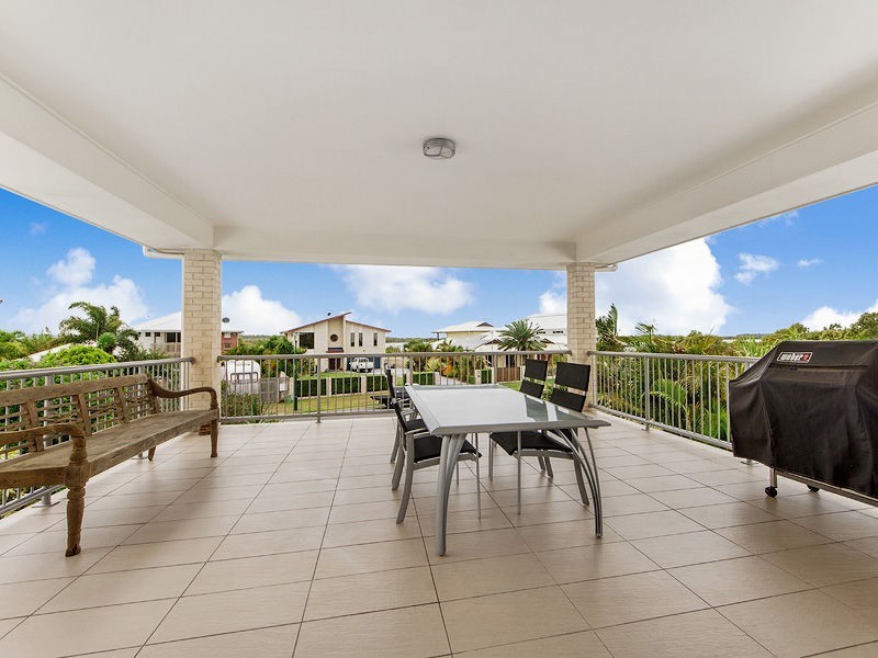 49 Esplanade St, Jacobs Well QLD 4208