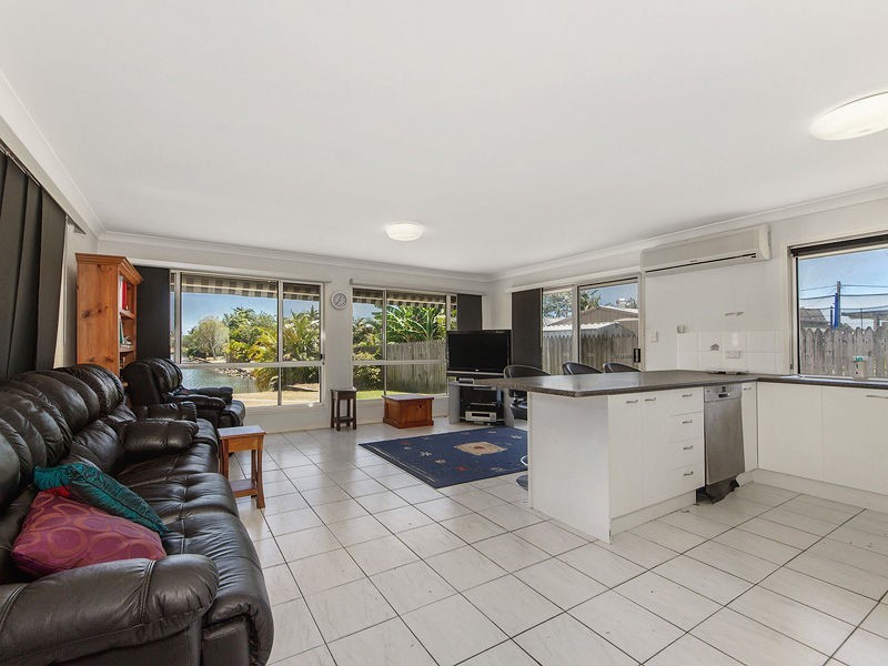 3 Bangalow Drive, Steiglitz QLD 4207