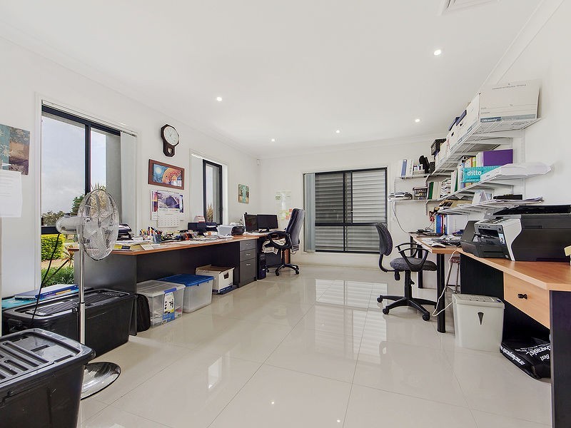 16 MARINA Parade, Calypso Bay, Jacobs Well QLD 4208