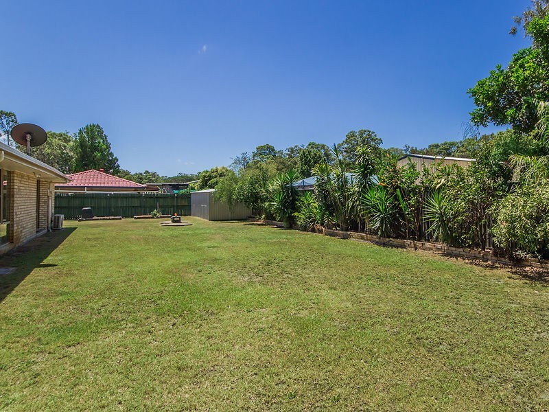 9 Pelican Parade, Jacobs Well QLD 4208