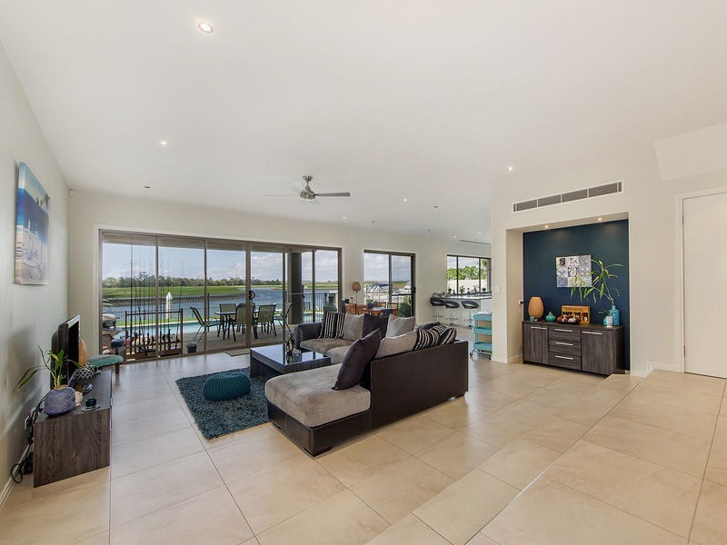 43 Marina Parade, Calypso Bay, Jacobs Well QLD 4208