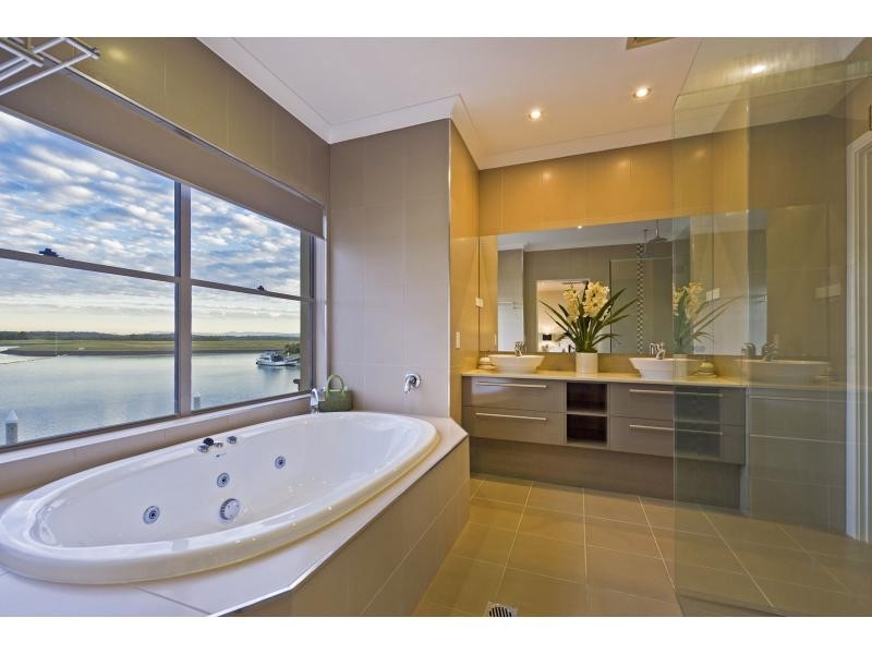 43 Marina Parade, Calypso Bay, Jacobs Well QLD 4208