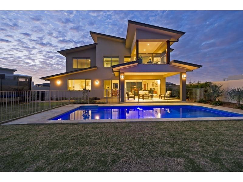 43 Marina Parade, Calypso Bay, Jacobs Well QLD 4208