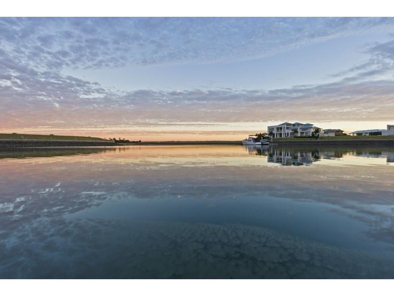 43 Marina Parade, Calypso Bay, Jacobs Well QLD 4208