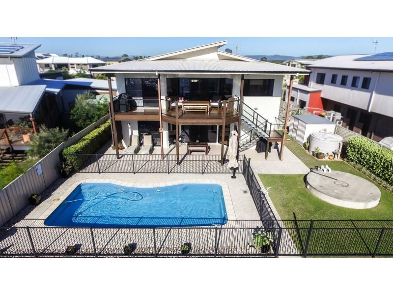 42 Esplanade, Jacobs Well QLD 4208