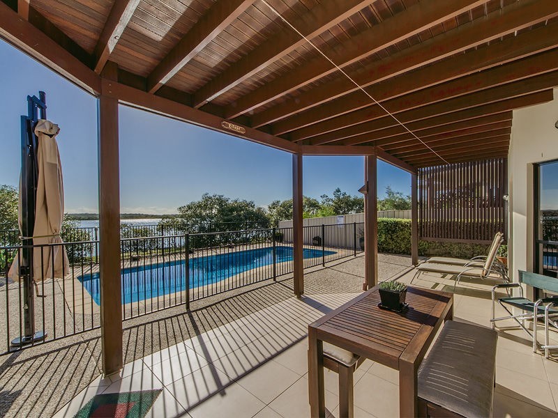 42 Esplanade, Jacobs Well QLD 4208