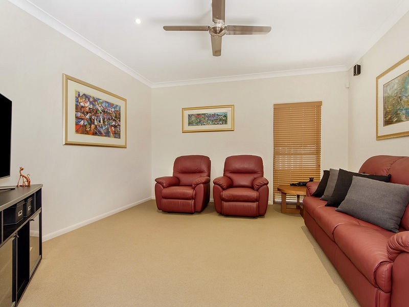 42 Esplanade, Jacobs Well QLD 4208