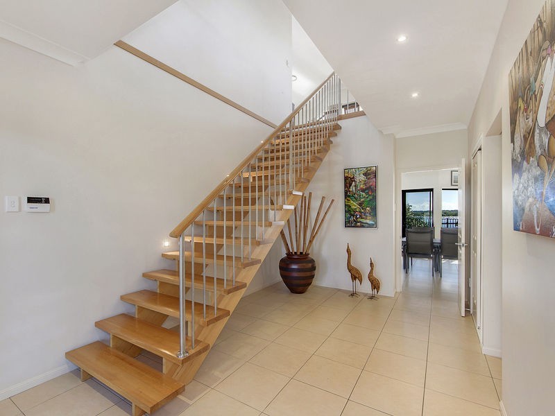 42 Esplanade, Jacobs Well QLD 4208