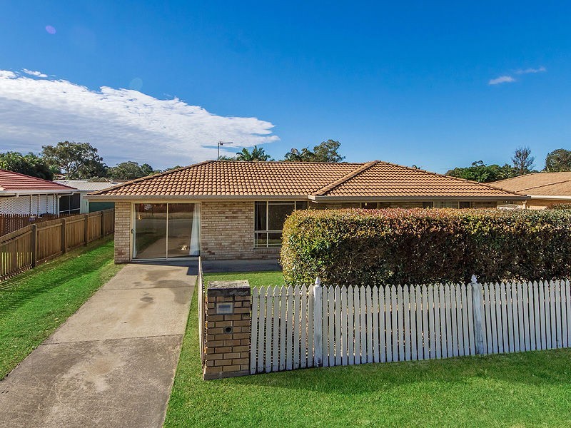 16 Helmore Road, Jacobs Well QLD 4208