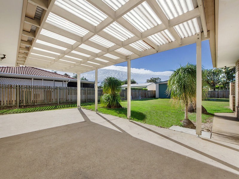 16 Helmore Road, Jacobs Well QLD 4208