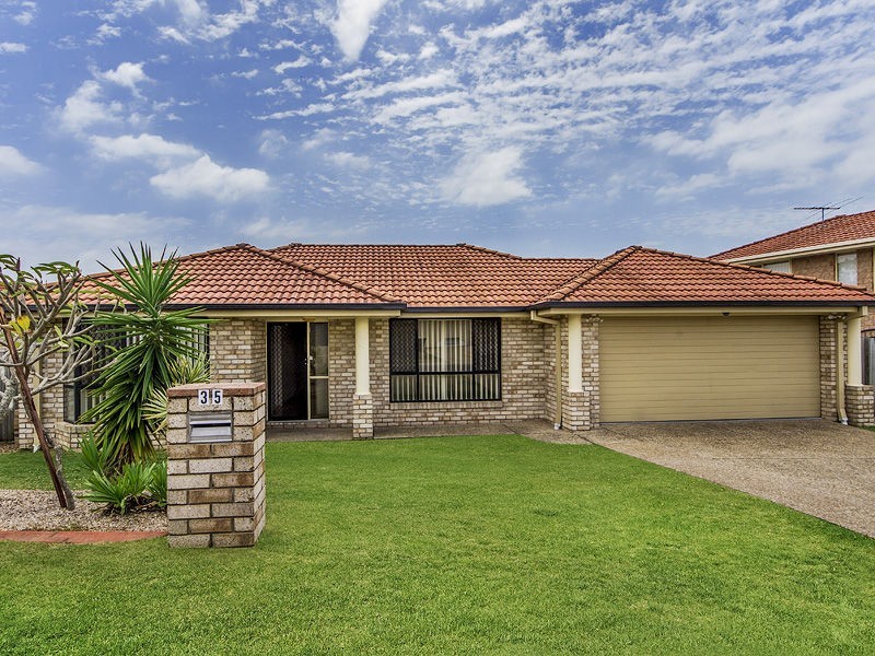 35 Bedivere Drive, Ormeau QLD 4208