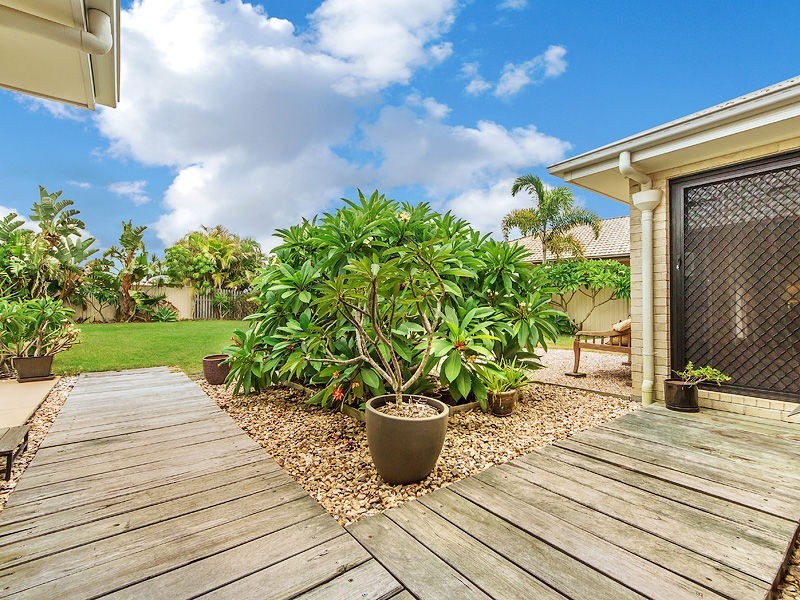 49 Esplanade, Jacobs Well QLD 4208