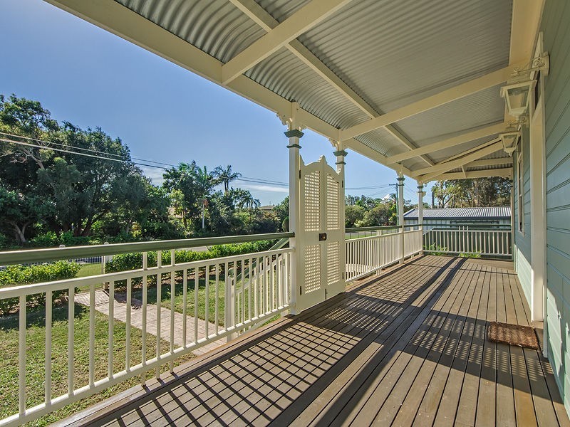 41 Pelican Parade St, Jacobs Well QLD 4208
