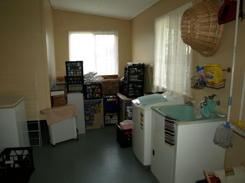 31 Pelican Parade, Jacobs Well QLD 4208