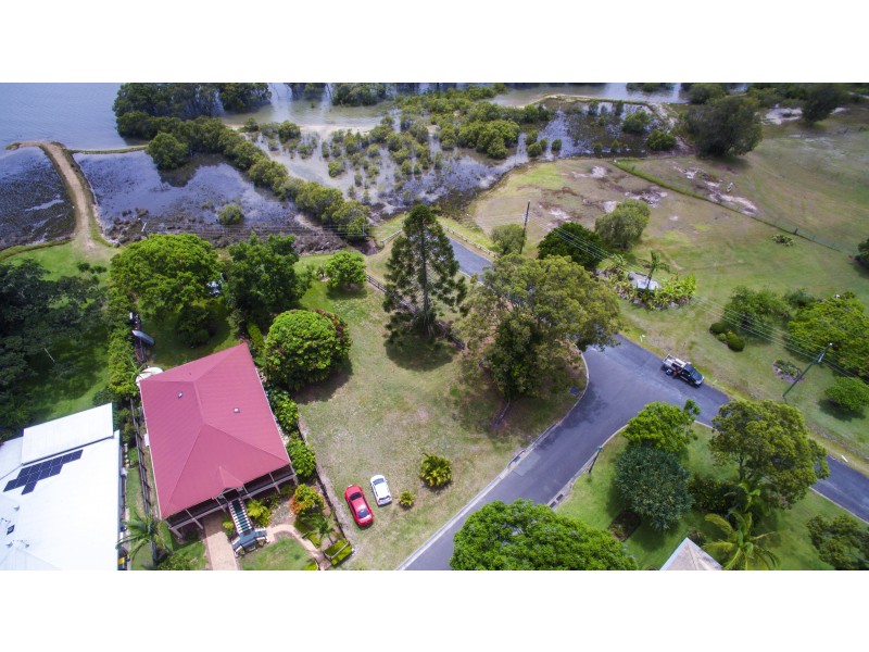 1 Marine Ct, Jacobs Well QLD 4208