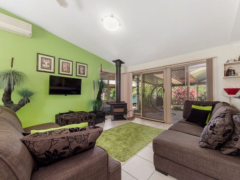 16 BELAIR Drive, Yatala QLD 4207