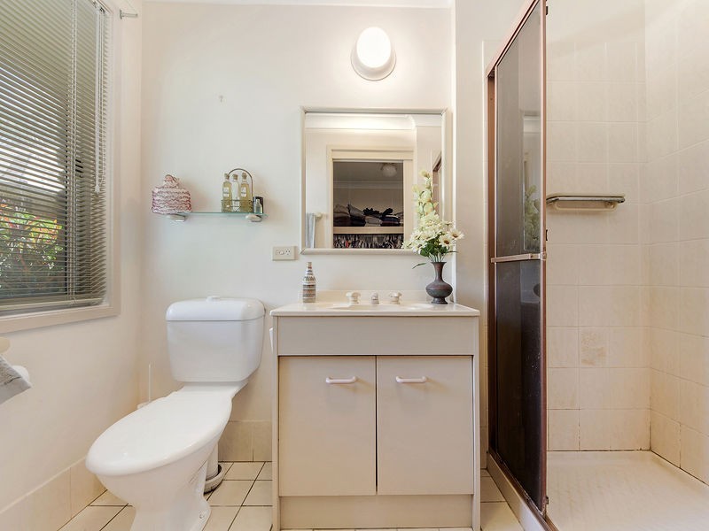 16 BELAIR Drive, Yatala QLD 4207