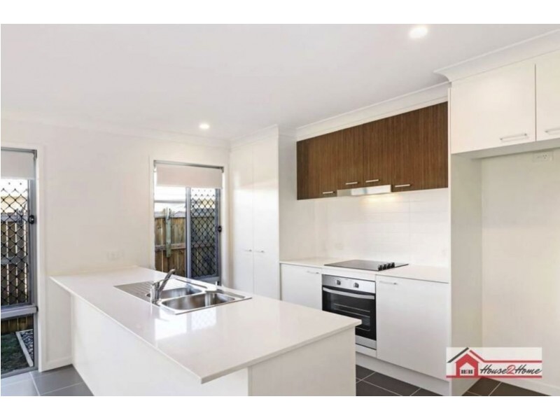 6 Blue Bay Street, Jacobs Well QLD 4208